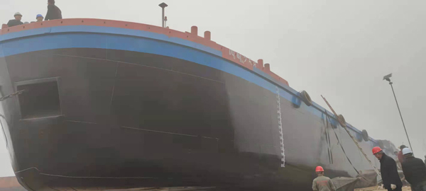 恭喜李老板船只下河，船號（四航258）